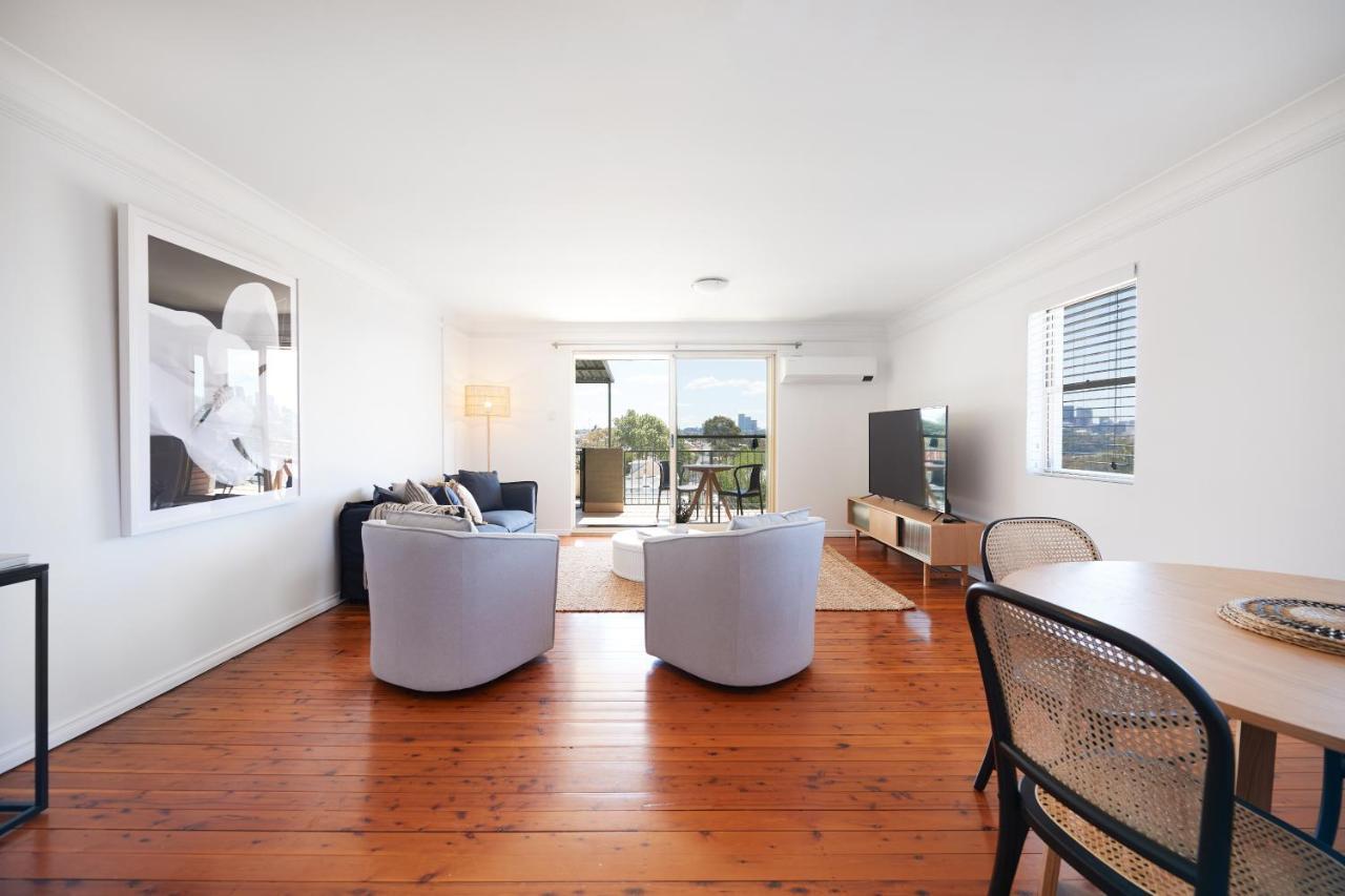 Harbour View Huge 2 Bedroom Entire Residence. Appartamento Sydney